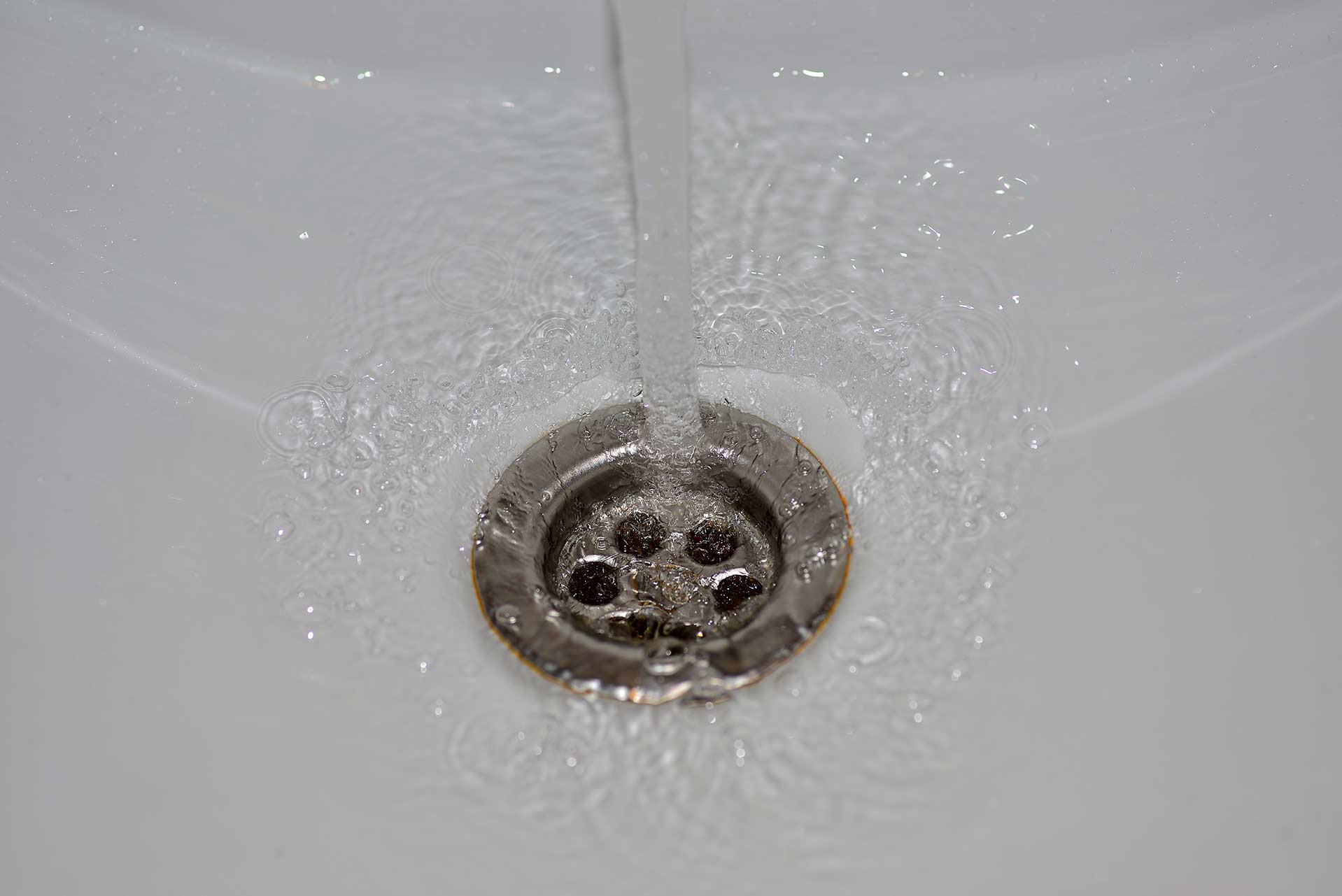 A2B Drains provides services to unblock blocked sinks and drains for properties in Sunninghill.